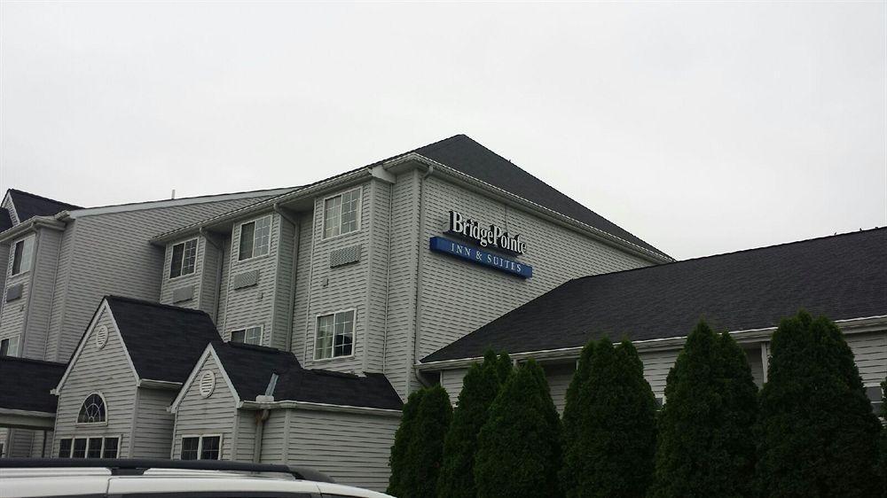 Northwood Bridgepointe Inn & Suites Toledo-Perrysburg-Rossford-Oregon-Maumee By Hollywood Casino מראה חיצוני תמונה