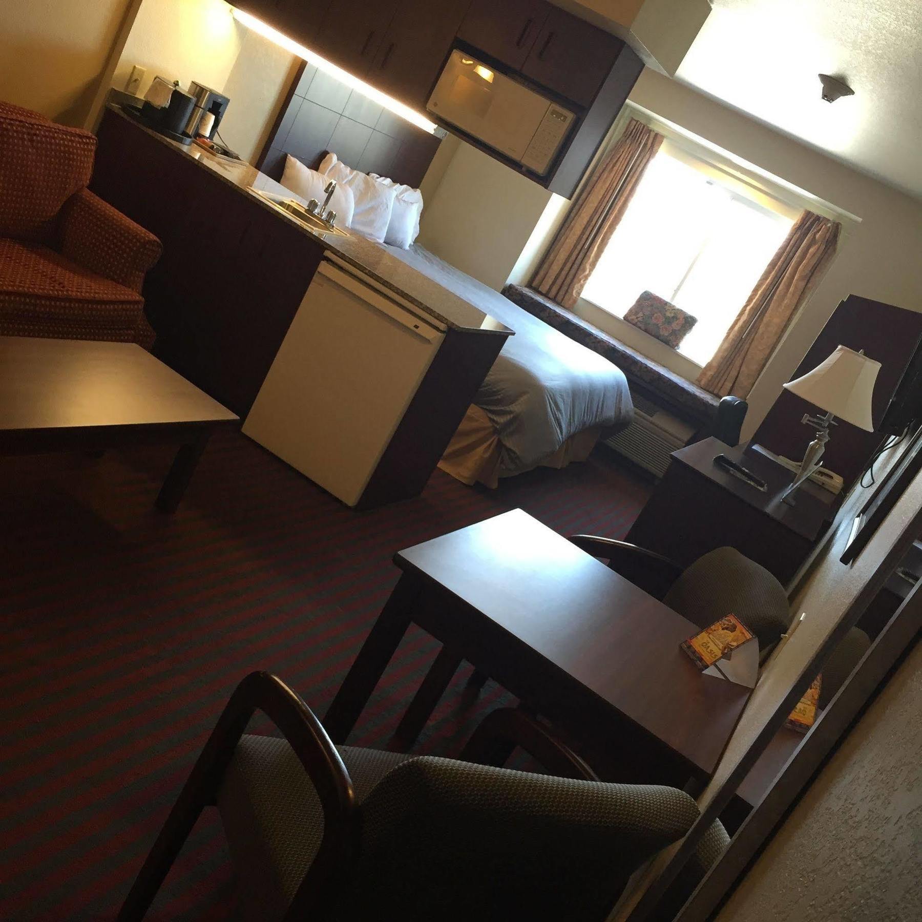 Northwood Bridgepointe Inn & Suites Toledo-Perrysburg-Rossford-Oregon-Maumee By Hollywood Casino מראה חיצוני תמונה