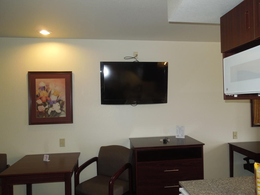 Northwood Bridgepointe Inn & Suites Toledo-Perrysburg-Rossford-Oregon-Maumee By Hollywood Casino מראה חיצוני תמונה